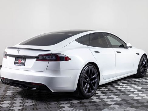 Used 2021 Tesla Model S Plaid image 7
