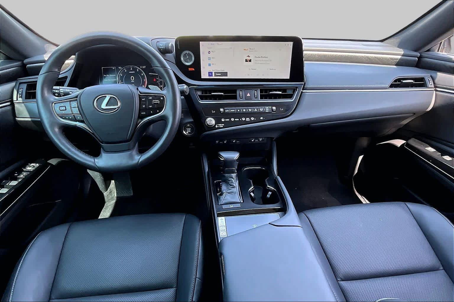 Used 2023 Lexus ES 350 w/ Premium Package FWD image 13