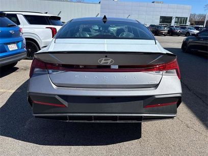 New 2025 Hyundai Elantra SEL