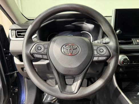 Certified 2025 Toyota RAV4 XLE AWD/4WD image 22