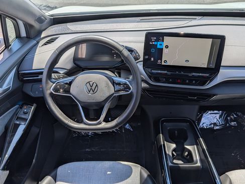 Used 2023 Volkswagen ID.4 Pro RWD image 16