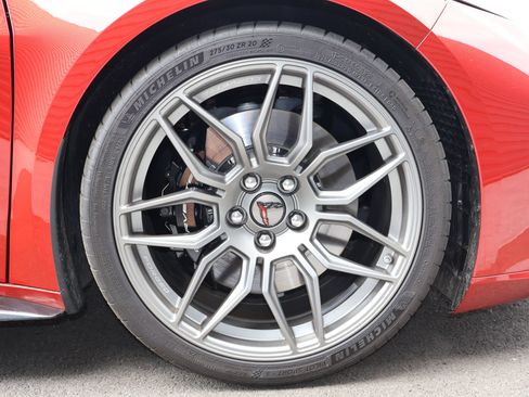 Used 2025 Chevrolet Corvette Z06 RWD image 27