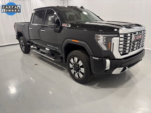 Used 2024 GMC Sierra 2500 Denali w/ Denali Reserve Package image 4