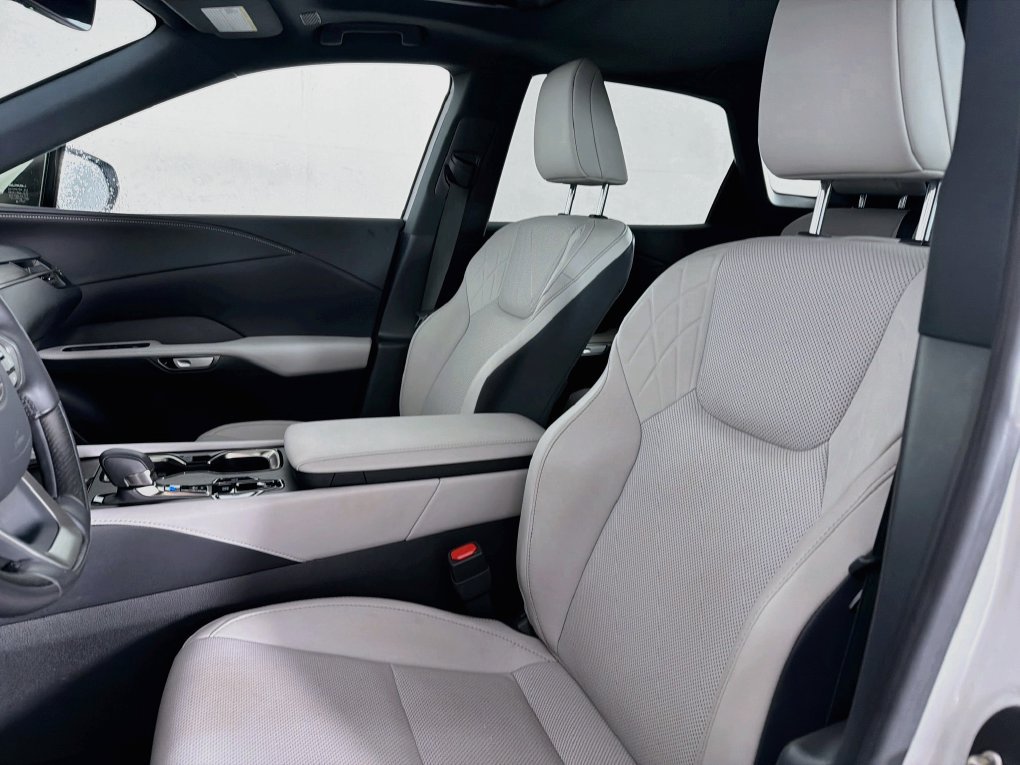 Used 2023 Lexus RX 350 Premium w/ Accessory Package (Z1) FWD image 34
