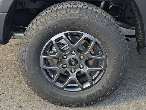 New 2025 Ford Ranger XLT w/ FX4 Off-Road Package image 7