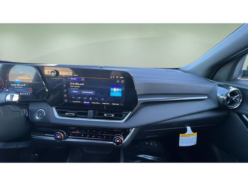 Used 2026 Chevrolet Equinox LT w/ Convenience Package II AWD/4WD image 17