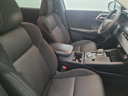 Used 2024 Mitsubishi Outlander ES image 21