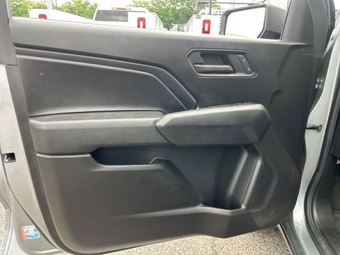 Used 2024 Chevrolet Colorado W/T RWD image 11