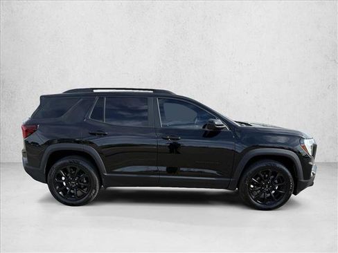 Used 2025 GMC Terrain Elevation w/ Elevation Premium Package AWD/4WD image 4