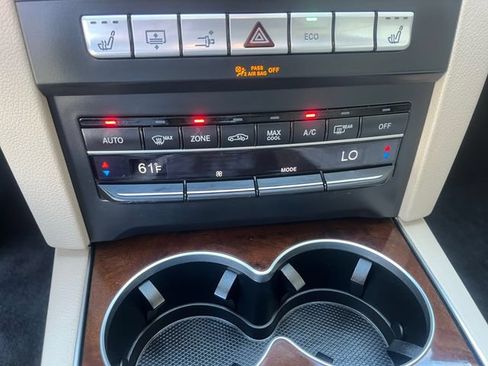 Used 2014 Mercedes-Benz E 350 4MATIC Coupe image 17
