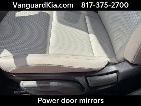 Certified 2025 Kia Soul LX image 15