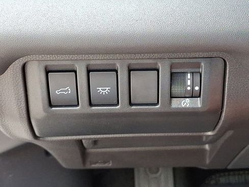 Used 2023 Subaru Ascent Limited w/ Technology Package image 29