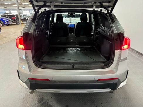 Used 2025 BMW X1 xDrive28i image 21