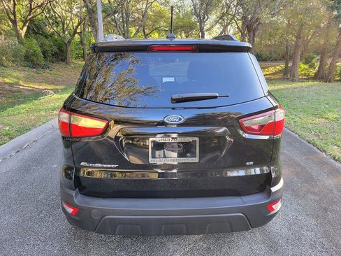 Used 2021 Ford EcoSport SE w/ SE Convenience Package image 6