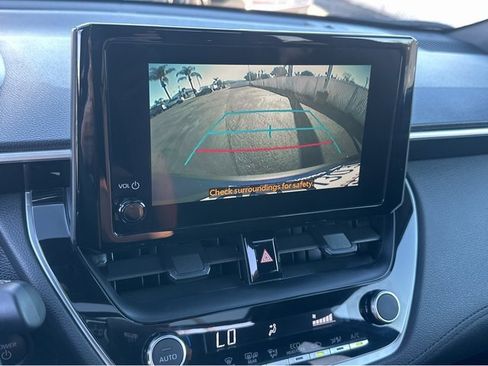 Used 2024 Toyota Corolla Cross SE image 9