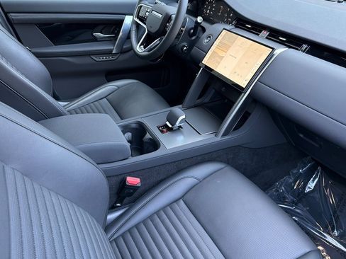 Used 2025 Land Rover Discovery Sport S AWD/4WD image 35