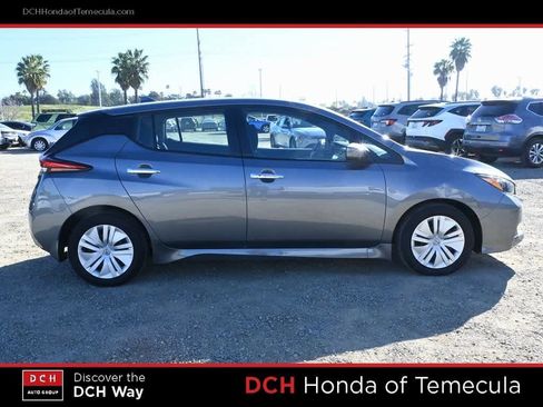 Used 2025 Nissan Leaf S image 5