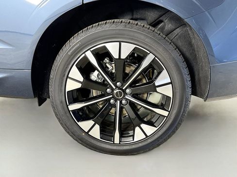 Certified 2026 Volvo XC60 B5 Plus w/ Protection Package Premier image 31