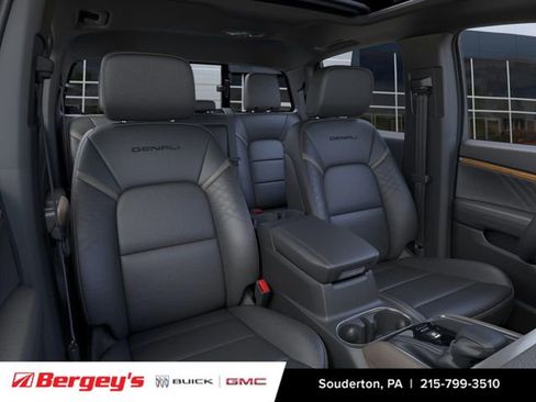New 2026 GMC Canyon Denali w/ LPO, Denali Black Edition AWD/4WD image 18