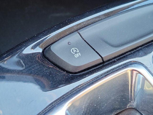 Used 2026 Chevrolet Trax LT FWD image 32