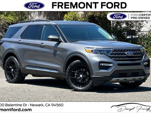 Certified 2023 Ford Explorer XLT w/ Equipment Group 202A AWD/4WD image 1