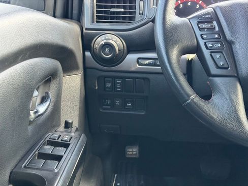 Used 2021 Nissan Titan PRO-4X w/ Pro-4x Utility Package image 32