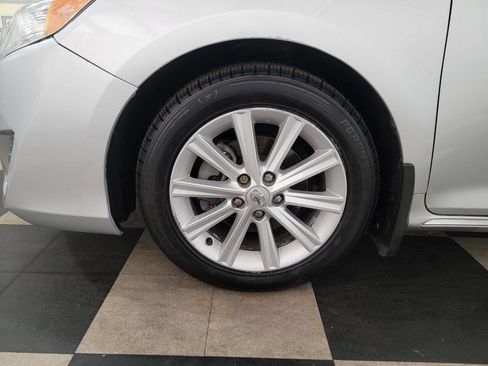 Used 2013 Toyota Camry XLE image 47