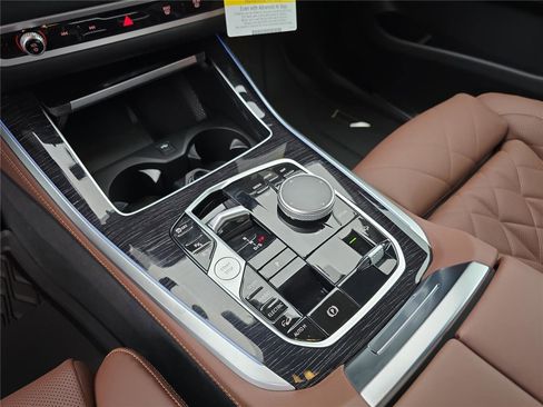 New 2026 BMW X5 xDrive50e w/ M Sport Package image 28