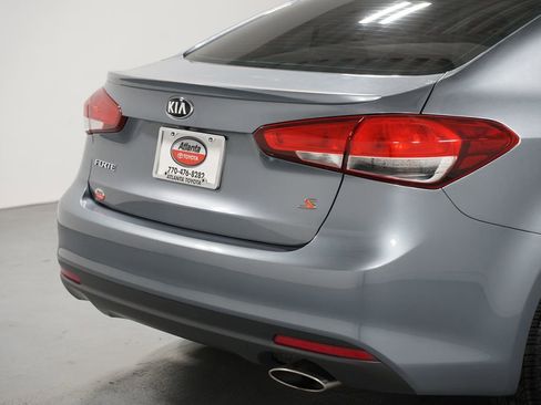 Used 2018 Kia Forte S image 9