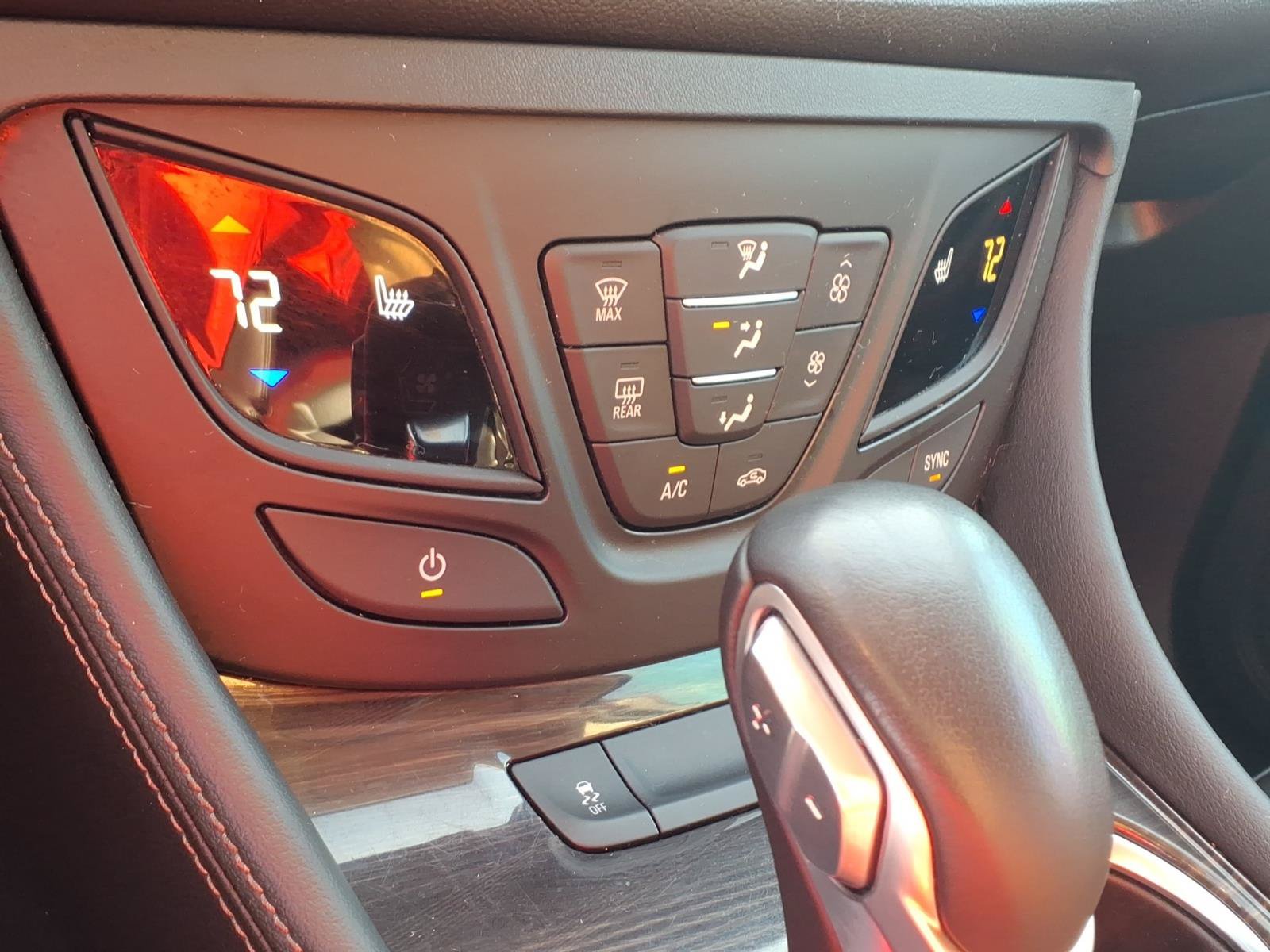 Used 2020 Buick Envision Essence AWD/4WD image 14