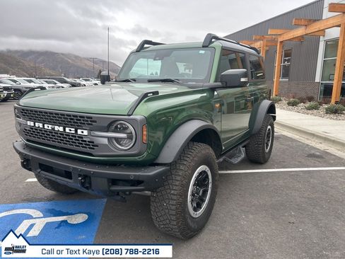 Used 2024 Ford Bronco Badlands image 3