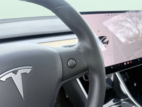 Used 2020 Tesla Model 3 Long Range image 58