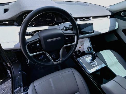 Used 2023 Land Rover Range Rover Evoque SE AWD/4WD image 25