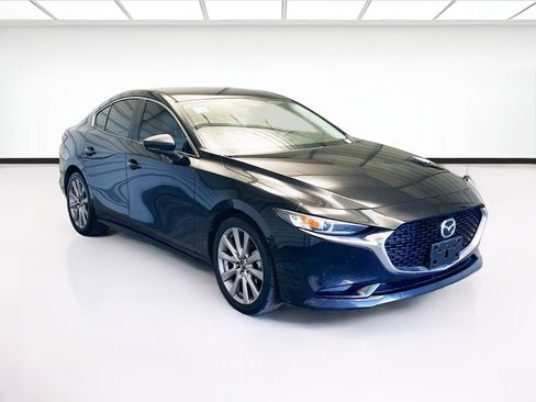 Used 2019 MAZDA MAZDA3 Sedan w/ Preferred Package image 3