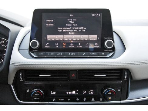 Certified 2021 Nissan Rogue SV w/ Premium Package FWD image 22