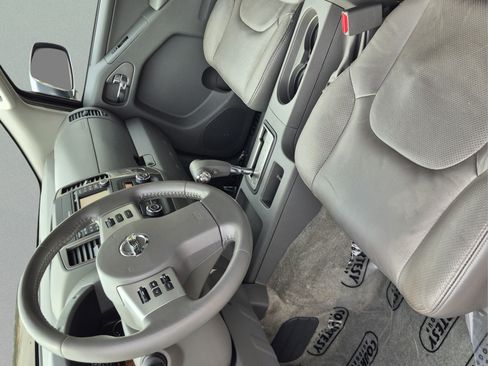 Used 2018 Nissan Frontier SV RWD image 18