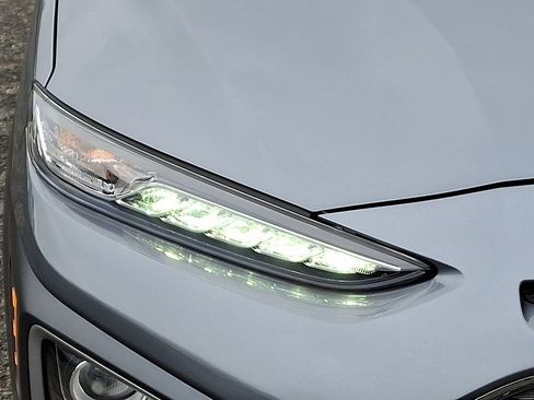 Used 2021 Hyundai Kona Ultimate AWD/4WD image 9