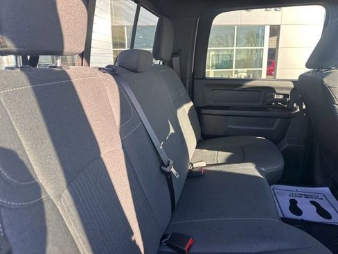 Used 2024 RAM 2500 Tradesman w/ Chrome Appearance Group image 15