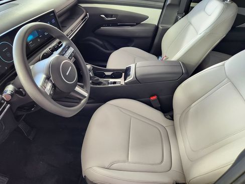Used 2025 Hyundai Santa Cruz SEL AWD/4WD image 12