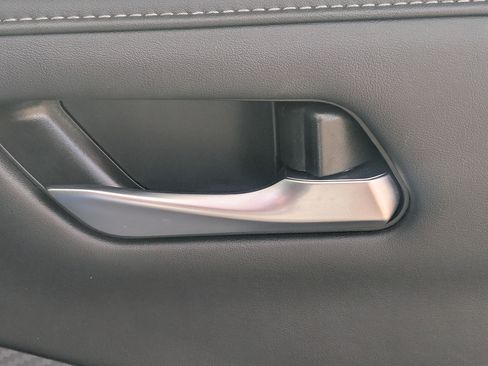 Used 2024 Nissan Sentra SV FWD image 33
