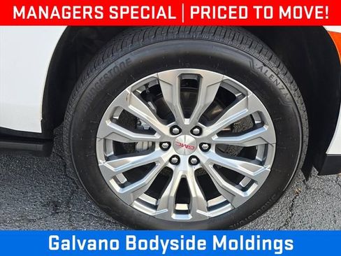 Used 2023 GMC Yukon Denali AWD/4WD image 34