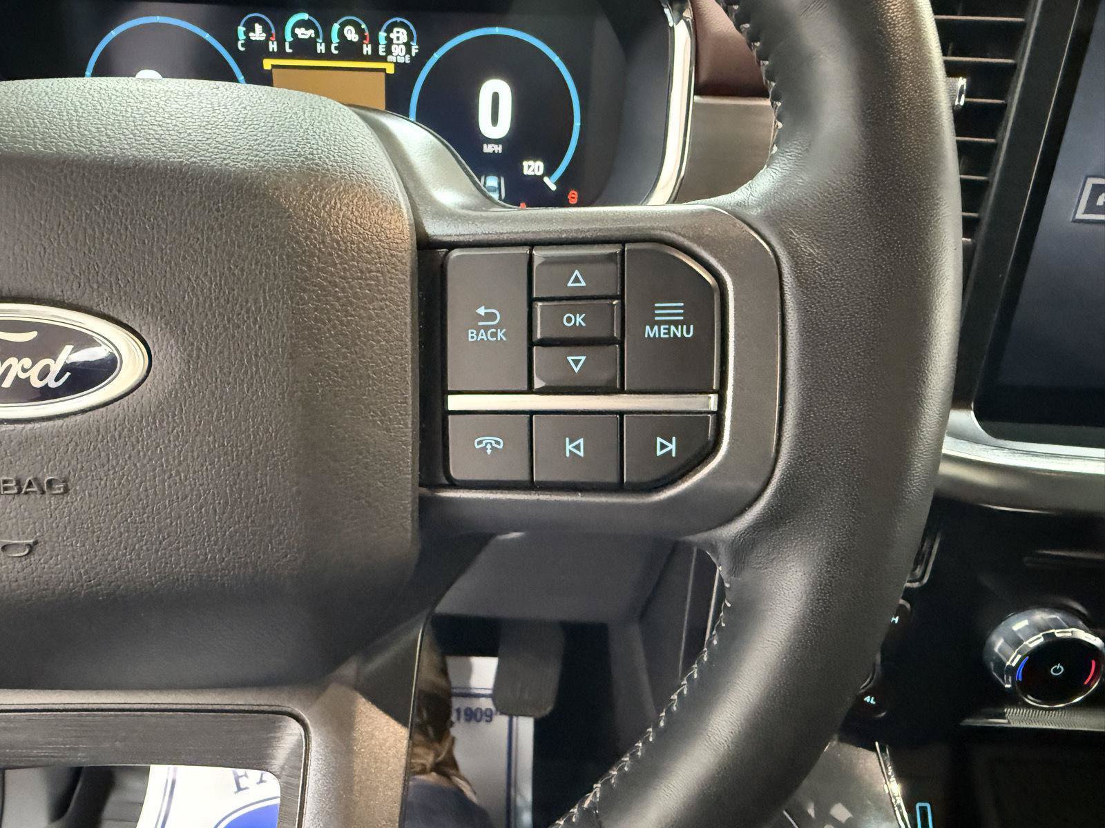 Used 2023 Ford F150 Lariat w/ Equipment Group 502A High AWD/4WD image 17