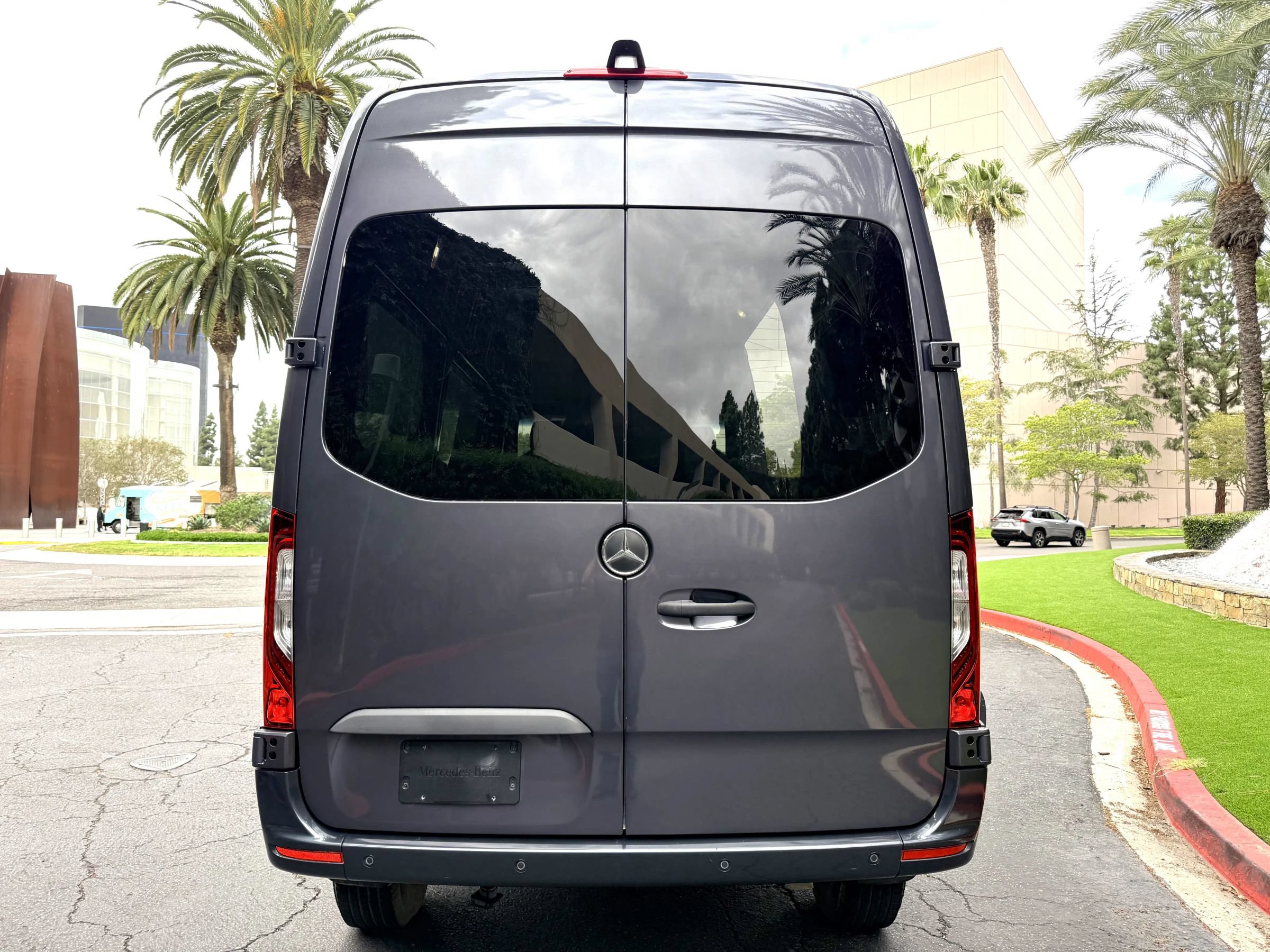 Used 2023 Mercedes-Benz Sprinter 2500 image 5