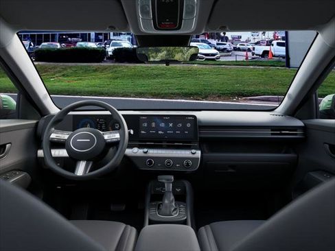 New 2026 Hyundai Kona SE image 11