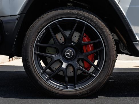 Used 2024 Mercedes-Benz G 63 AMG 4MATIC image 9
