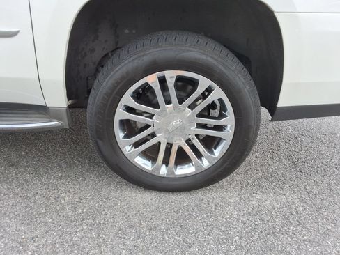 Certified 2016 Cadillac Escalade ESV 2WD image 12