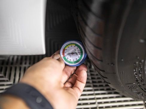 Used 2023 BMW M5 w/ Executive Package image 44