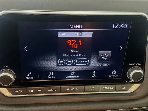 Used 2024 Nissan Rogue S image 21