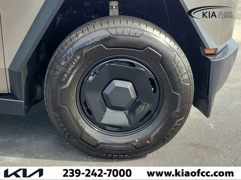 Used 2026 Tesla Cybertruck AWD Crew Cab image 7