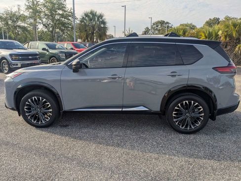 Used 2025 Nissan Rogue Platinum w/ Platinum Premium Package FWD image 7